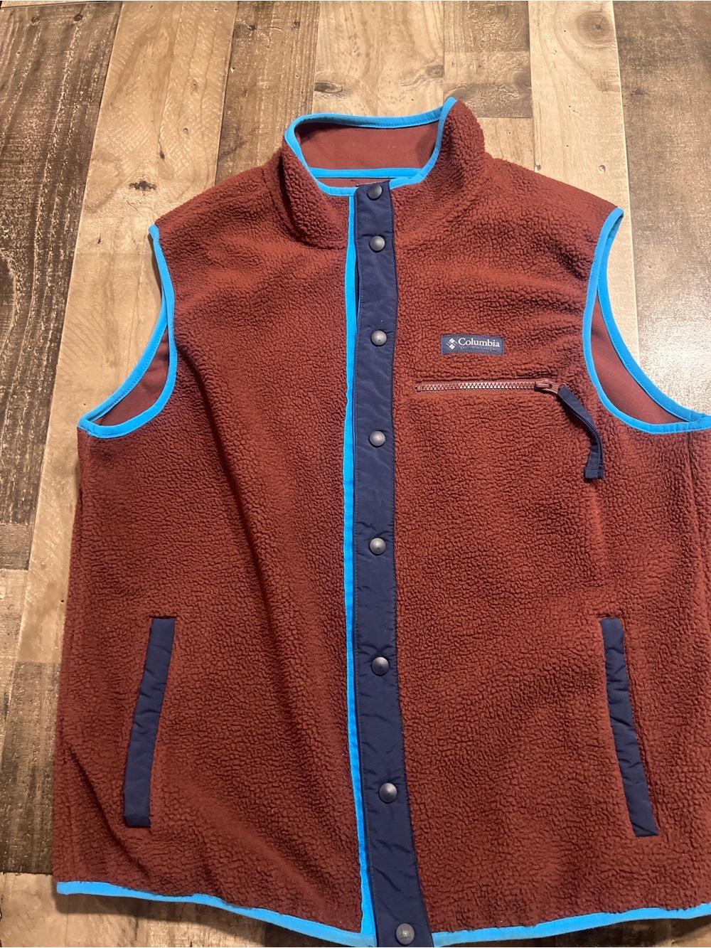 Columbia Rust Brown Fleece Vest with Bright Blue Trim Large